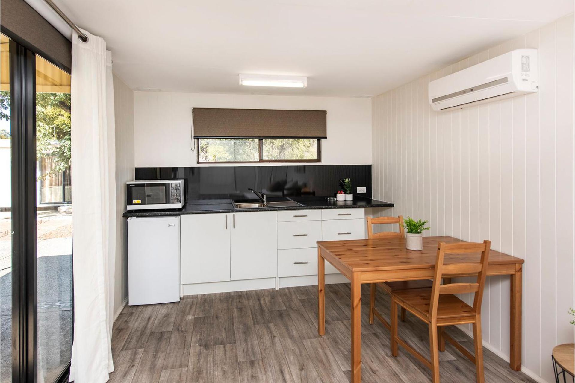 Banksia Tourist Park Hotel Perth Ngoại thất bức ảnh